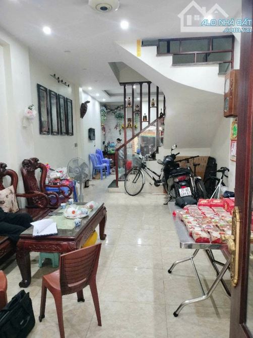 BÁN NHÀ MẶT NGÕ KINH DOANH CẦU BƯƠU 60M² 4 TẦNG GIÁ 15.5 TỶ - 1