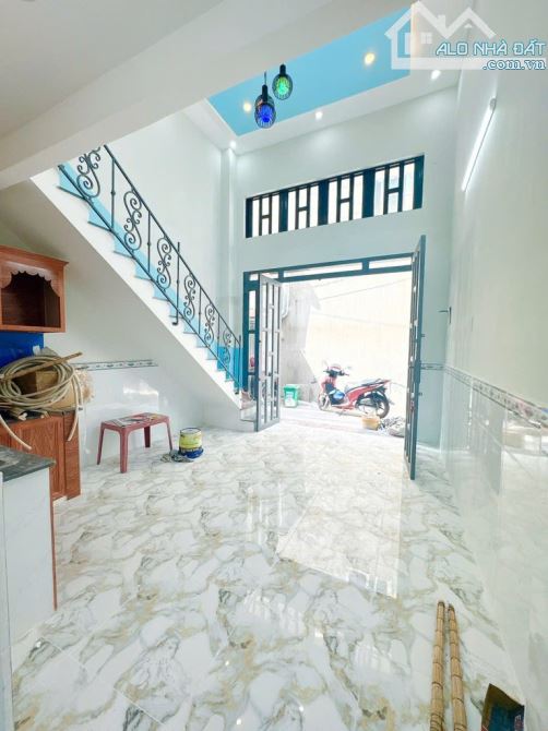 Bán nhà 2 tầng mới đẹp, 36m² (4x9), Liên Khu 10-11, ngay Ngã Tư Bốn Xã, chỉ hơn 3 tỷ - 1