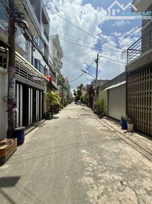 🏡 NGAY HƯƠNG LỘ 2 NỐI DÀI- HẺM 6M THÔNG – 3 TẦNG–70M²–5 PHÒNG –CHỈ 5.3 TỶ TL - 1
