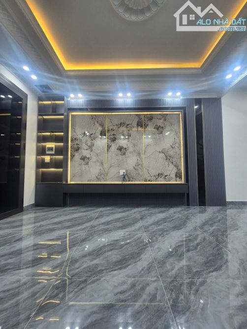 Chính chủ bán nhà 3 tầng tại Cam Lộ ,Hùng Vương , Hồng Bàng Giá 2 tỷ 550 - 1
