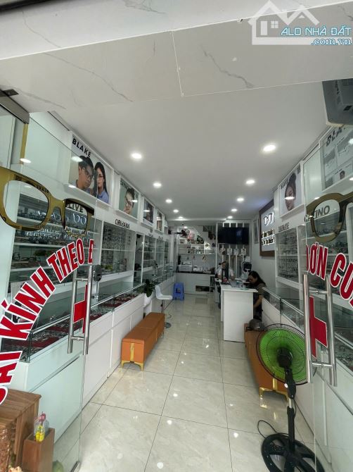 BÁN NHÀ MẶT TIỀN LÊ HỒNG PHONG – PHƯỜNG 2, QUẬN 5 - GIÁ 10TỶ500 thương lượng - 1