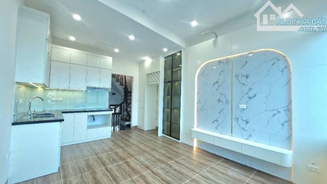 🏡 Nhà Đẹp Xuân Phương 7 Tầng Thang Máy - Full Nội Thất - Chỉ 7.95 Tỷ 📍 Vị trí: Xuân Phươ - 1
