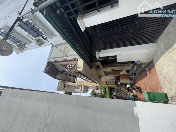 Bán đất tặng nhà 2 tầng- sát KĐT Hinode- 75m- 20m ra đường 2 ô toi tránh - 1