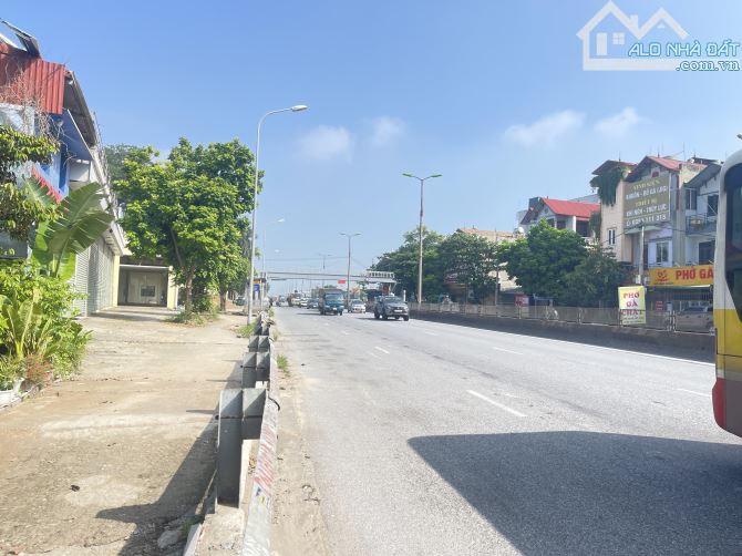 GẦN HỒ ĐIỀU HOÀ - OTO TẢI VÀO ĐẤT - CÁCH VÕ VĂN KIỆT 500M - 1