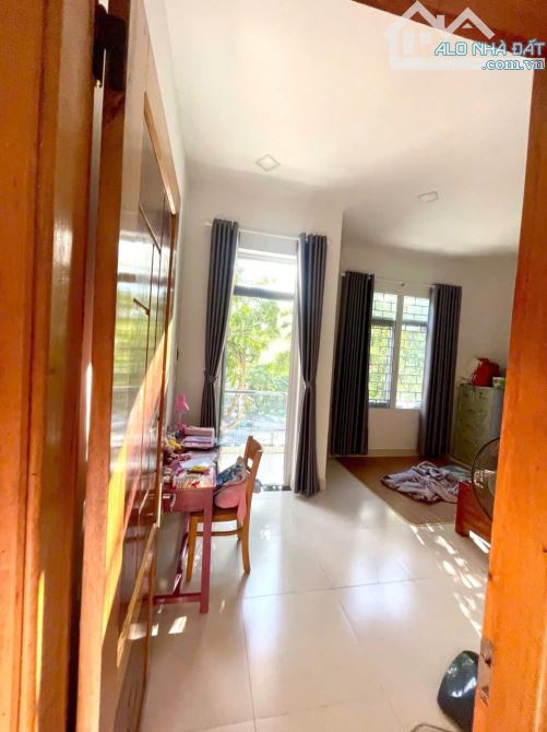 Nhà đẹp mặt tiền Đoàn Khuê - Ngũ Hành Sơn - 1