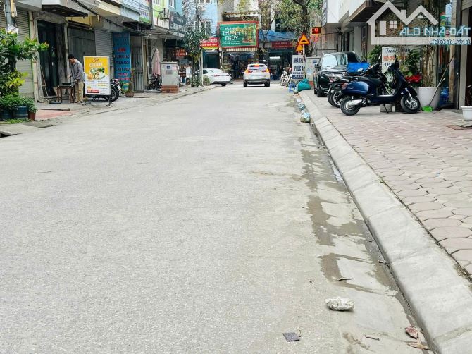 [HOA HẬU] Bán nhà Hồ Tùng Mậu – Phân lô, ô tô tránh, kinh doanh sầm uất  – giá 16 tỷ - 1