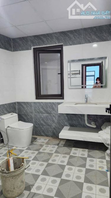 BÁN GẤP NHÀ PHỐ ĐẠI LINH TRUNG VĂN,NHÀ ĐẸP, THOÁNG SÁNG, GẦN Ô TÔ