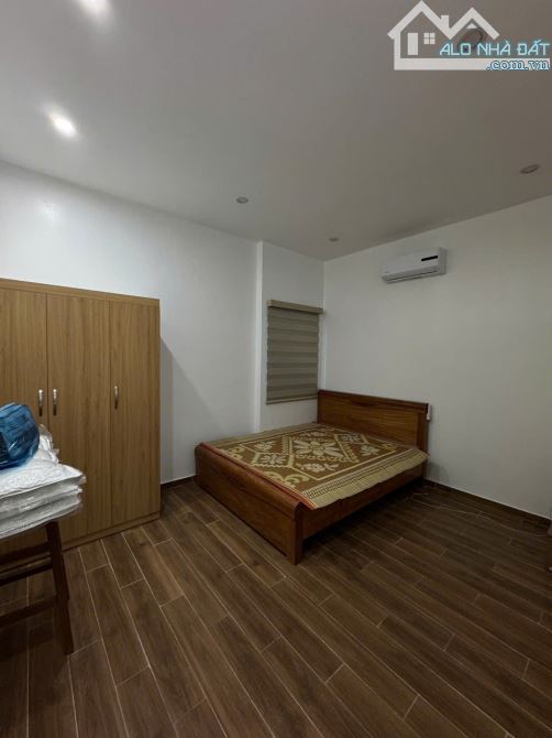 N4645 CHO THUÊ NHÀ nguyên căn tại Văn Cao mới tinh - 1
