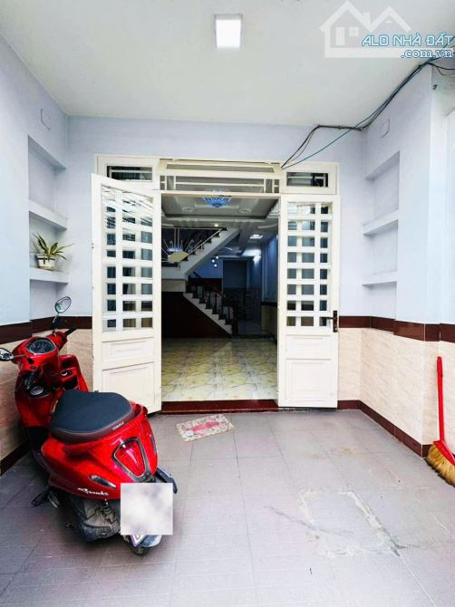 NHÀ 3 TẦNG BTCT RẤT ĐẸP, 54M2, 4PN, 4WC ,HXH, GẦN HIỆP THÀNH CITY, 5.25 TỶ TL - 1