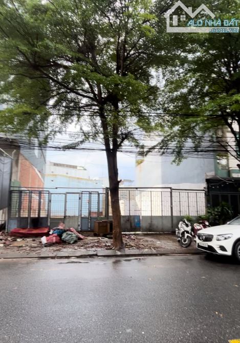 Chính chủ cần bán lô đất đường 10m5 Trần Duy Chiến, hơn 320m2 sát Vương Thừa Vũ - 1