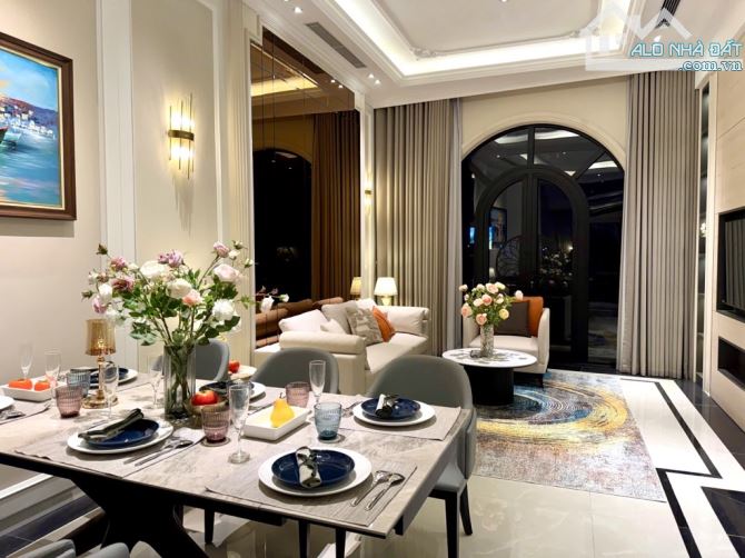 🌸 BIỆT THỰ MINI GIỮA LÒNG LONG BIÊN – 8 TẦNG THANG MÁY, GARA Ô TÔ RIÊNG! 🌸 - 1