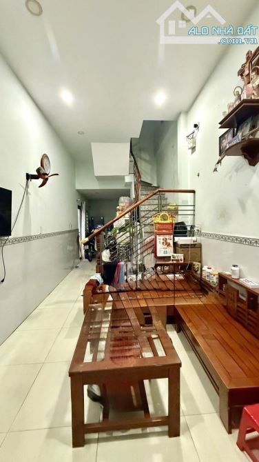 BÁN NHÀ MẶT TIỀN CHỢ HIỆP THÀNH Q12 - CÓ 4 PHÒNG TRỌ SAU - 3 TẦNG 100M2 - HƠN 6 TỶ - 1
