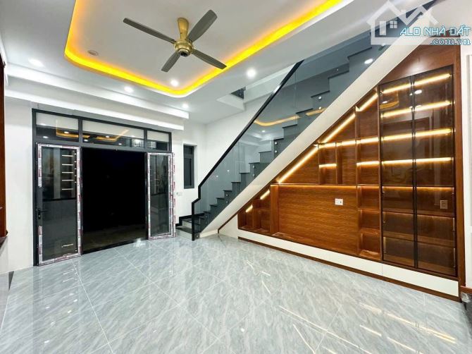 Bán nhà đã hoàn công 1 trệt 1 lầu gần Cầu Mới, p.biên hoà( hoá an củ).Dt:60m2. Giá: 2ty650 - 1