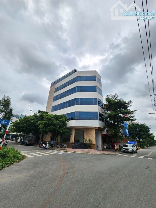 22Tỷ TL🔥Bán Tòa nhà GO Dĩ An _Gần 800m2 Sàn_1Tầng Hầm và 5 Tầng Nổi, p.Đông Hòa, Tp.Dĩ An - 1