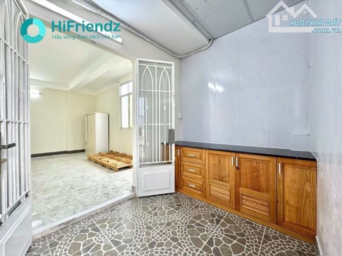 NGAY CẦU CHỮ Y-NHÀ 5 TẦNG-74M2-9PN-XE HƠI VÀOTRONG NHÀ-SỔ HỒNG RIÊNG HOÀN CÔNG - 1