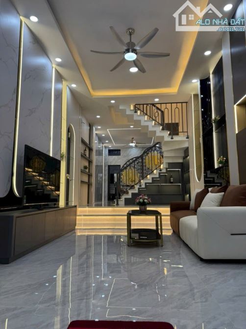 SIÊU PHẨM NHÀ ĐẸP HUỲNH VĂN NGHỆ, TÂN BÌNH DT 62M, 4L, 4PN GIÁ CHÀO 8 TỶ 350 - 1