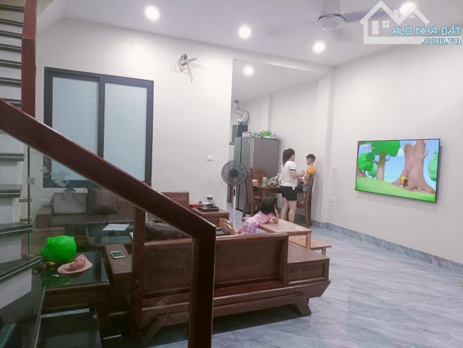 Bán nhà siêu to khổng lồ trong phố Khuất Duy tiến, 90m, 4 ngủ, 7 chỗ vào nhà, giá nhỉ 7Tỷ - 1