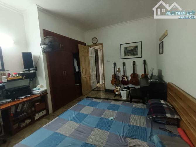 Bán nhà phố Ông Ích Khiêm, Ba Đình, DT 38m², mặt tiền 3.9m, giá 15.9 tỷ. - 1