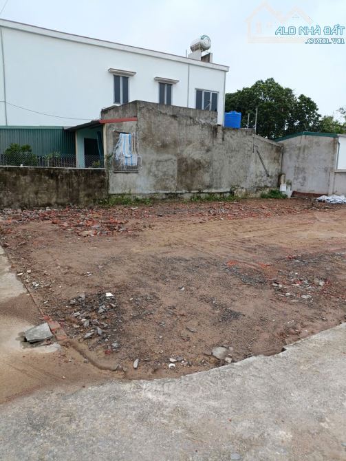 Bán đất - Phú Châu (TB),Nở Hậu,đầu tư sinh lời,Vị trí đẹp,gần trường học,DT: 99m,Giá:980tr - 1