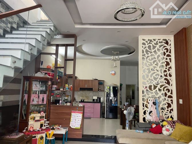 bán nhà đẹp Nguyễn Sắc Kim- Hòa Xuân nhà đẹp giá rẻ- đang cho thuê tháng 8 triệu - 1