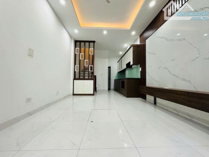 Bán Gấp Cầu Diễn 35m CHỈ hơn 6 tỷ , 30m ra đường ô tô, thoáng trước sau, khu vực hiếm - 1