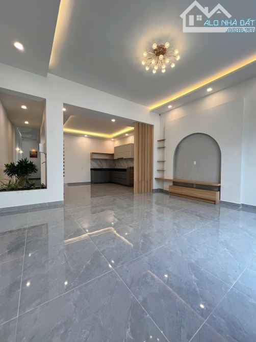 Gấp kẹt tiền giảm 201tr chỉ còn 3 tỷ hơn nhà ĐÔNG THẠNH DT 5,6x20HÓC MÔN Đt - 1