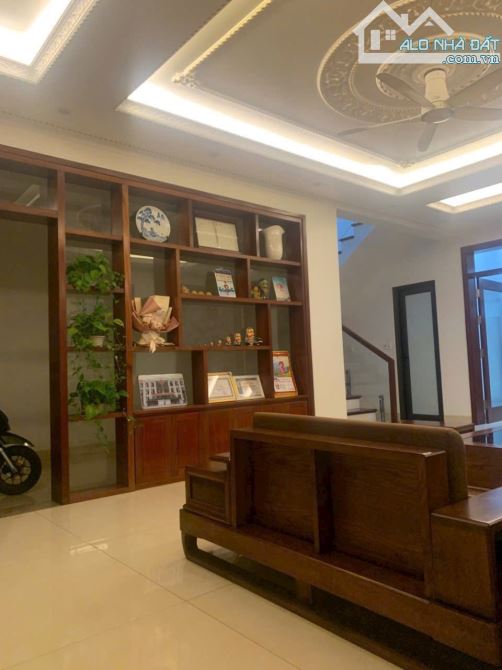 Bán căn nhà vườn Khu Tuệ Tĩnh, ph Thành Đông, Tây HP, 135m2, mt 8m, 3 tầng, 5 ngủ, 10.5 tỷ - 1
