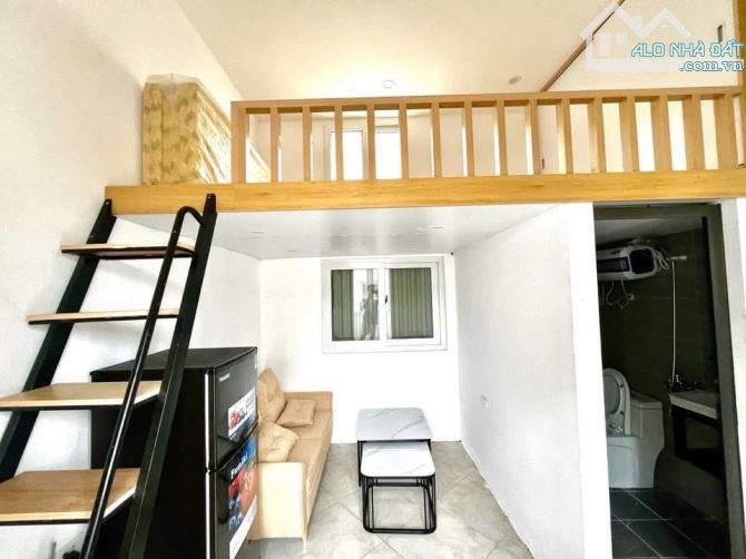 Bán toà CHDV Ngã Tư Sở. DT 143m2 x 7 tầng. 28 phòng. Giá 42 tỷ - 1