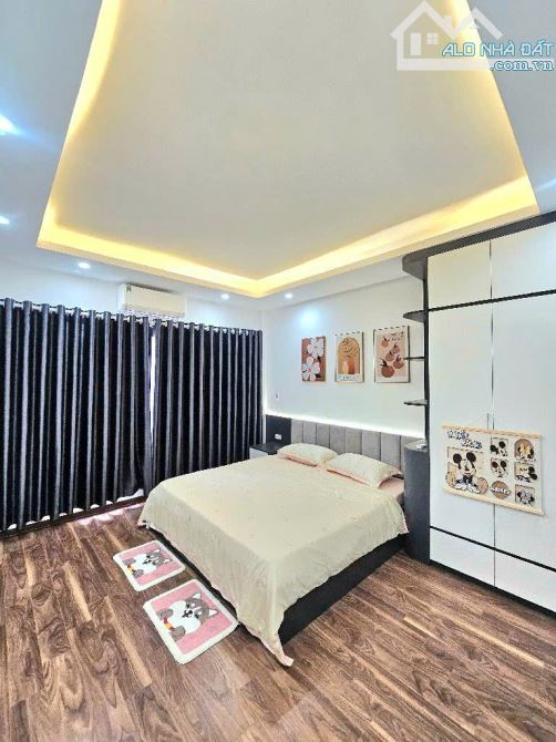 BÁN NHÀ CỔ LINH LONG BIÊN, Ô TÔ NHỎ VÀO NHÀ, MẶT TIỀN KHỦNG, TẶNG NỘI THẤT CHẤT, CHỈ 8.x T - 1