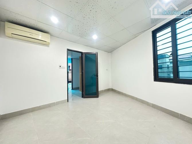NGUYỄN KHOÁI , 44M² X 4T DÂN XÂY MỚI TINH , VỪA Ở VỪA CHO THUÊ , RẤT GẦN Ô TÔ , 6,08 TỶ - 1