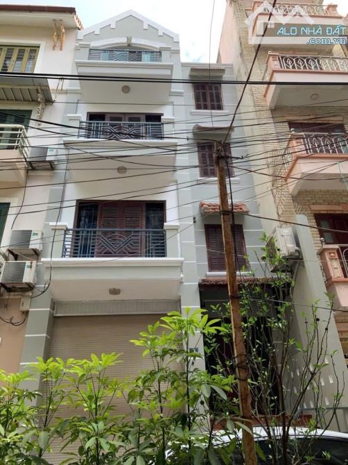 Cần cho thuê nhà Phân Lô Hoàng Quốc Việt, Cầu Giấy. DT 70m x 5 tầng, giá 28tr - 1