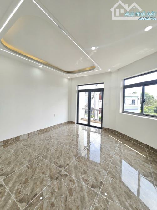 Bán nhà 2 mặt tiền, KDC gần Aeon Mall, p.Thuận Giao Tp.Thuận An chỉ 7,9 tỷ TL M6077 - 1