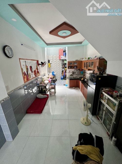 Bán gấp nhà 2 tầng diện tích 85m2, đường Đông Hưng Thuận 2, Quận 12, giá 4,9 tỷ - 12