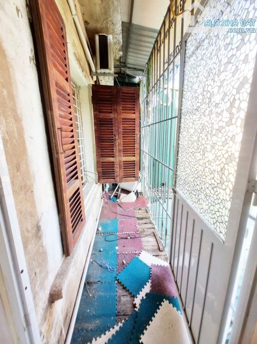 BÁN NHÀ TẬP THỂ NGUYÊN BẢN – 43M² SỔ ĐỎ – DÙNG GẦN 75M² – 3.4 TỶ - 12