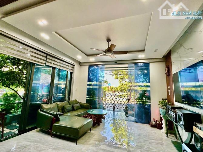 Bán nhà 3 tầng 2 Mặt Tiền Trần Lê Hoà Xuân Cầm Lệ - 12