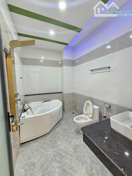 Bán nhà 1 trệt 2 lầu MT đường Huỳnh Thị Tươi p.Tân Bình Tp.Dĩ An chỉ 8ty500 TL M7817 - 12