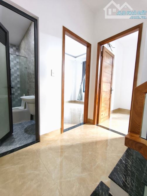CẦN BÁN NHÀ 1 TRỆT 3 LẦU HẺM Ô TÔ TRƯƠNG CÔNG ĐỊNH THÔNG LÊ HỒNG PHONG – P.7 – 40M2 - 5.6Ỷ - 14