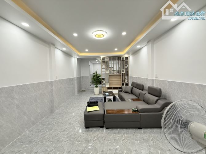 BÁN NHÀ 2 TẦNG, 55M2, HẺM 3 MÉT - PHẠM VĂN ĐỒNG, BÌNH THẠNH , GIÁ 4.x TỶ - 14