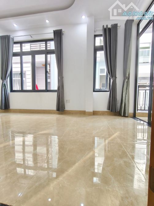 CẦN BÁN NHÀ 1 TRỆT 3 LẦU HẺM Ô TÔ TRƯƠNG CÔNG ĐỊNH THÔNG LÊ HỒNG PHONG – P.7 – 40M2 - 5.6Ỷ - 15