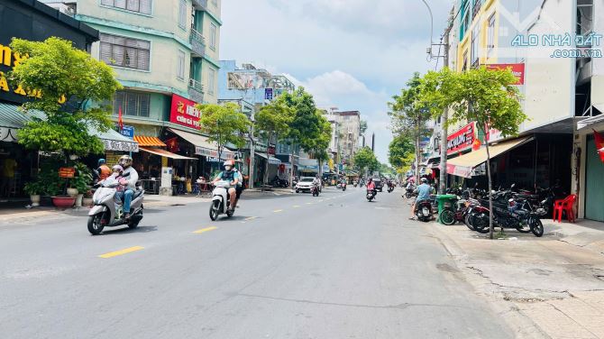 Bán Nhà 5 tầng , Hẻm Xe Hơi Quận 5. Giá 10 tỷ - 15