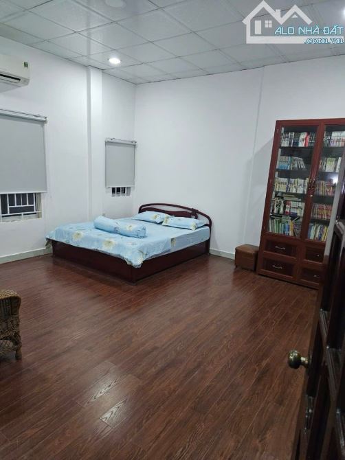 12tỷ quá rẻ cho căn nhà thu nhập tốt 30tr/tháng, có 2 lối đi riêng biệt. - 15