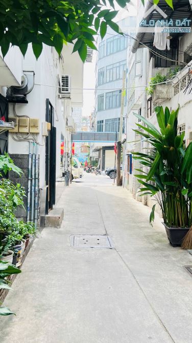 Bán Nhà 5 tầng , Hẻm Xe Hơi Quận 5. Giá 10 tỷ - 16