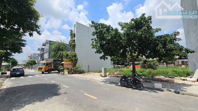 Bán nhà trục chính, gần vòng xoay An Phú 900m, p.An Phú, Tp.Thuận An chỉ 4ty850 TL M7102 - 16
