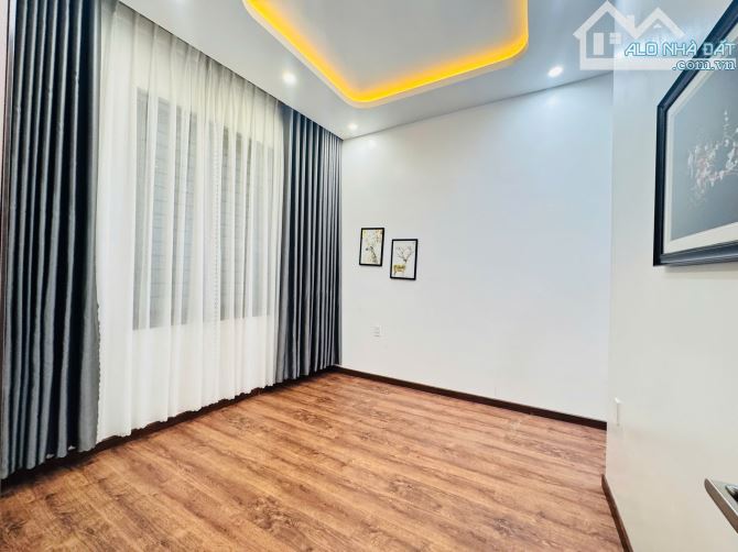 📌📌📌LÀM VIỆC TRỰC TIẾP GIÁ TỐT !!! bán  nhà đẹp 2 tầng kiệt 428 Tôn Đản - 17