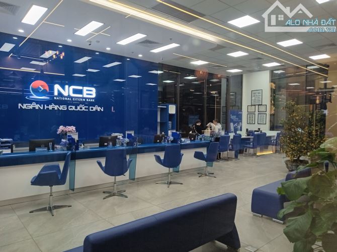 Bán toà ngân hàng mặt phố Xuân La 300m2 x 10 tầng x Mặt tiền 18m Giá 198 tỷ - 2