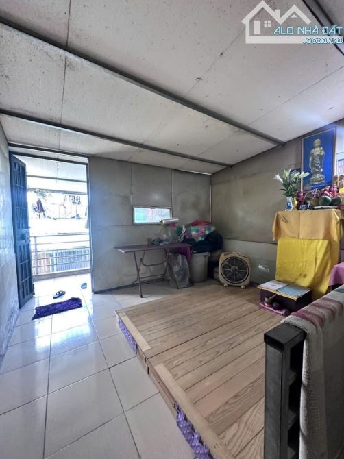 Bán nhà phố Vũ Hữu, 3 tầng, 30m ra phố, ba gác đỗ cửa giá 1.48tỷá - 2