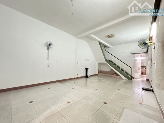 Bán dãy nhà 1317m2 Q1- Mạc Đĩnh Chi - kế bên Lãnh sự quán Mỹ - đối diện nhà hát Bến Thành - 5