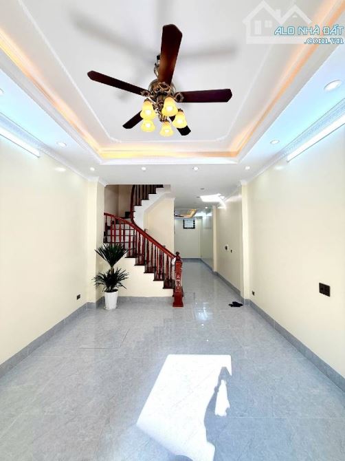 🏠 BÁN NHÀ THANH ĐÀM- 65M²-16.9 TỶ-MẶT NGÕ NHƯ PHỐ - Ô TÔ TRÁNH-THANG MÁY-FULL NỘI THẤT - 2