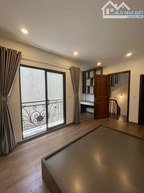 👉👉👉 CỰC PHẨM LONG BIÊN🏠🏠🏠NHÀ MỚI KINHKOONG TẶNG FULL NỘI THẤT- VỊ TRÍ VÀNG...📌📌📌 - 2
