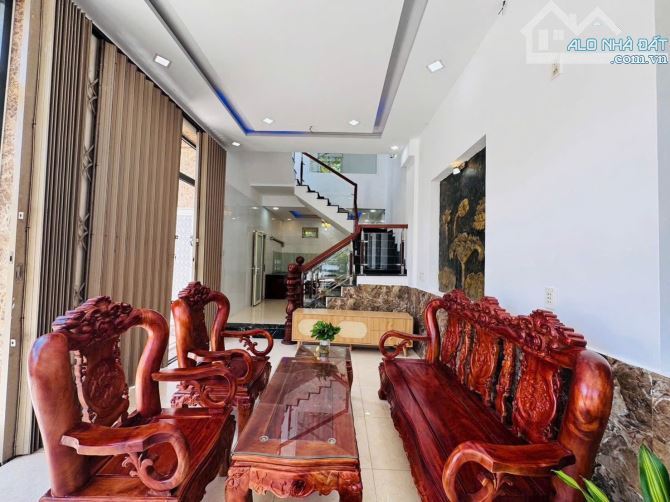 Bán nhà 2 MT Nguyễn Đình Tứ Thanh Khê  KD quá ok - 2